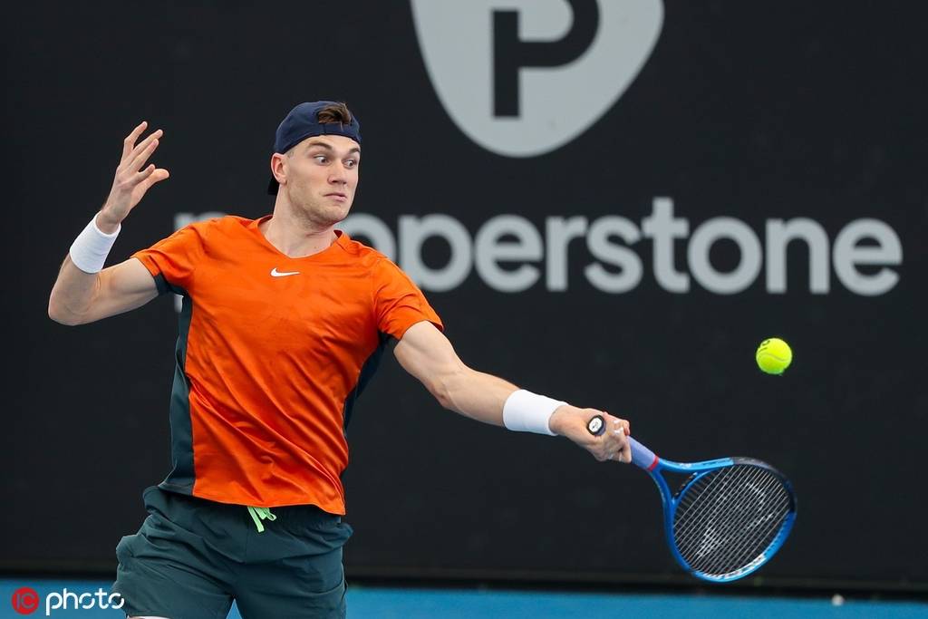 突然爆发性 突然爆发性