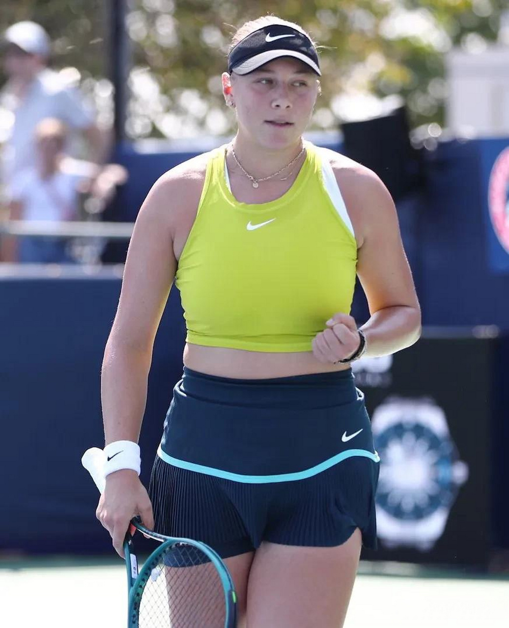 尽管巴黎圣 尽管巴黎圣